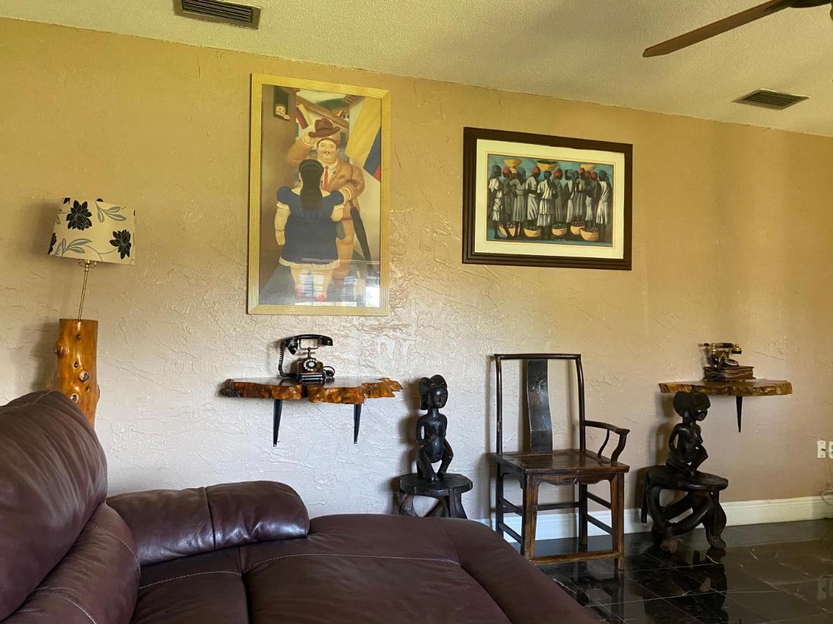 Oyo Family Ranch At Melbourne Fl Hotel Екстериор снимка