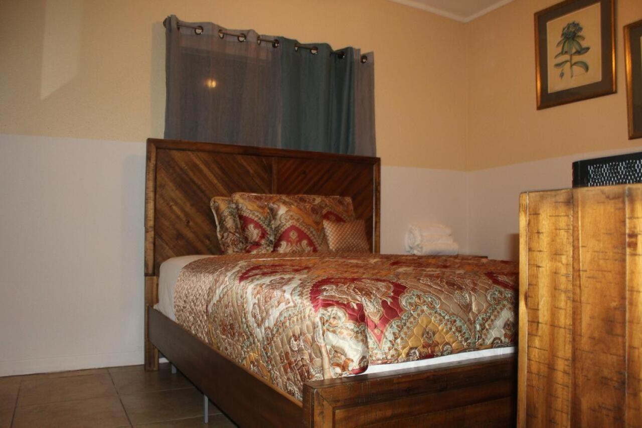 Oyo Family Ranch At Melbourne Fl Hotel Екстериор снимка